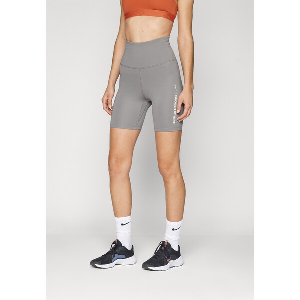 Nike Performance Legginsy N1241E1UD-C11