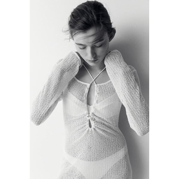 H&M Sukienka plażowa ze sznurkiem do ściągania - Głęboki dekolt - Długi rękaw - 1201148001 Biały