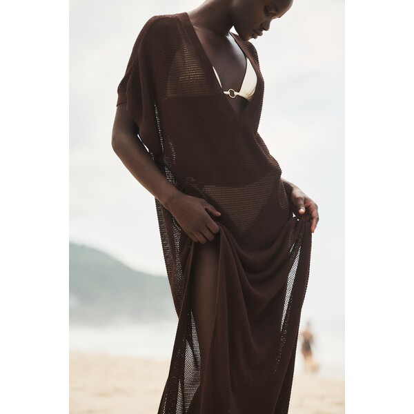 H&M Siateczkowa sukienka plażowa - Dekolt w serek - Krótki rekaw - 1225791001 Ciemnobrązowy