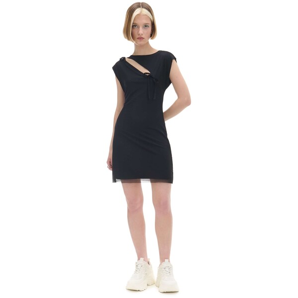 Cropp Czarna sukienka mini z ozdobnym wycięciem 9251Y-99X