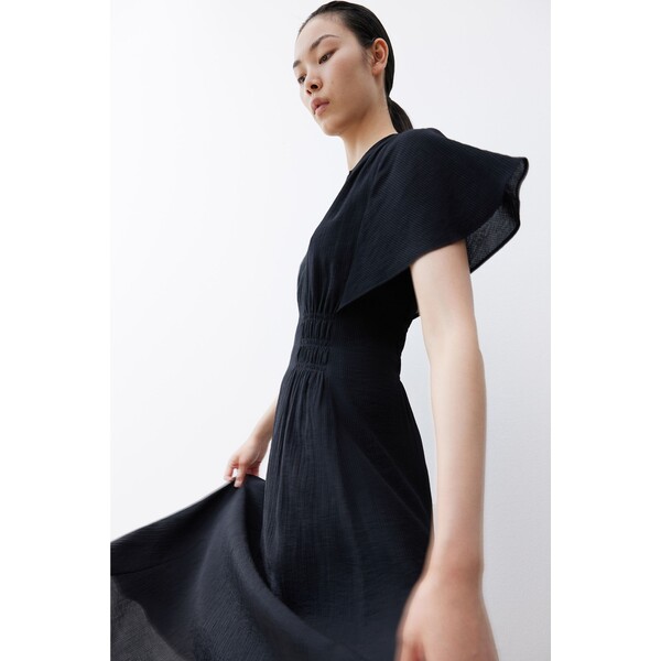 H&M Długa sukienka z elastycznym marszczeniem - Okrągły dekolt - Krótki rekaw - 1237994003 Czarny