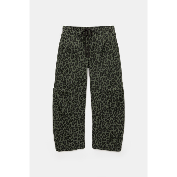 Pull&Bear Spodnie baggy w panterkę 7678/333