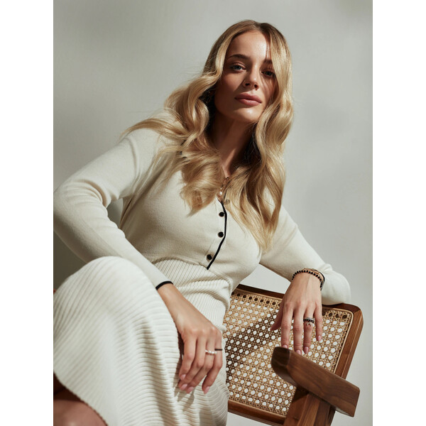 Taranko Dzianinowa sukienka w kolorze ecru H2SKE1A