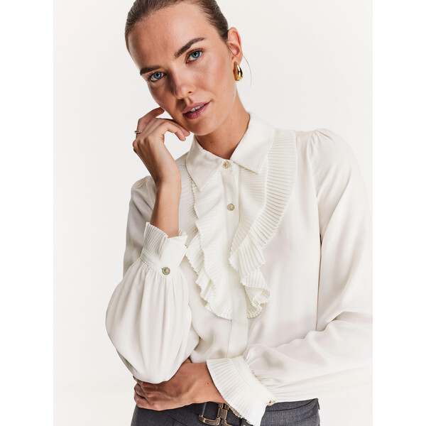 Taranko Kremowa elegancka koszula z żabotem H4KS02A