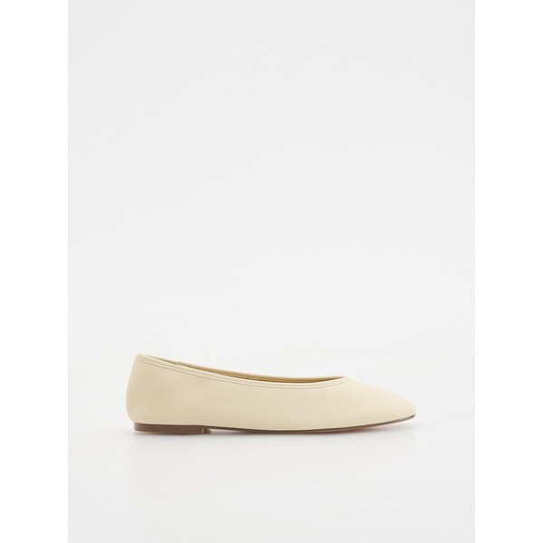 Reserved Skórzane baleriny 486CP-01X