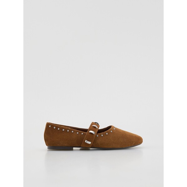 Reserved Zamszowe baleriny z ćwiekami 015FG-80X