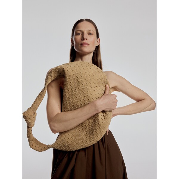 Reserved Pleciona torebka z zamszu 601EV-17X