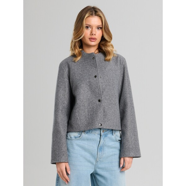 Sinsay Kurtka bomberka z szerokimi rękawami 088FJ-90M