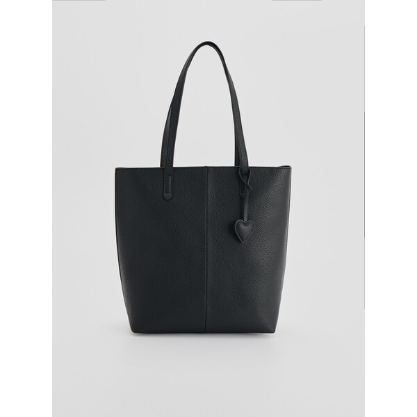 House Czarna torba shopper z zawieszką w serduszka 122GQ-99X