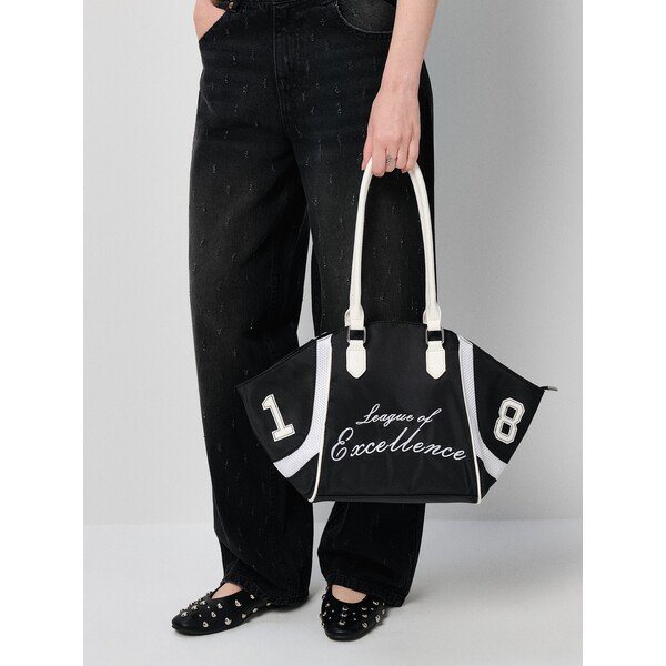 House Czarna torba shopper z napisem League of Excellence 101EA-MLC