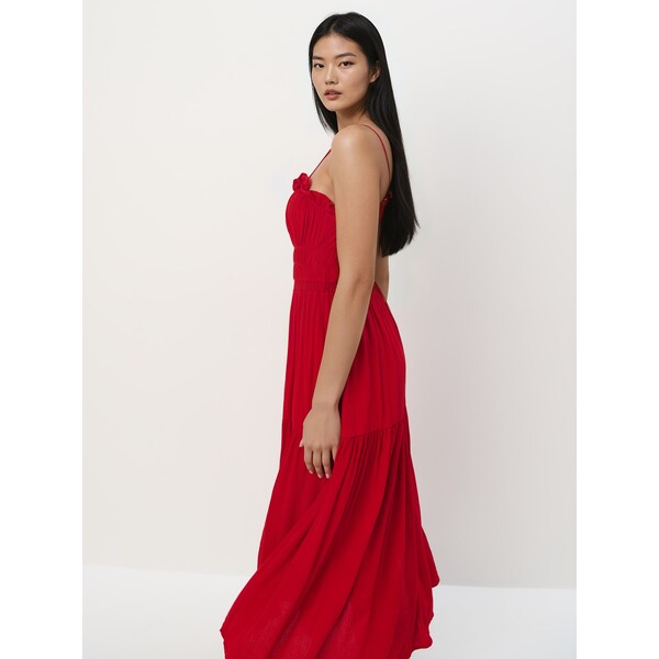 Mohito Czerwona sukienka midi na ramiączkach 267GF-33X