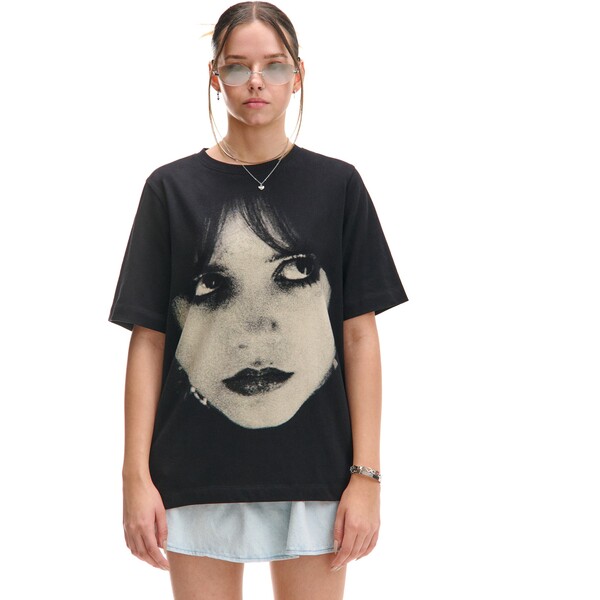 Cropp Czarna koszulka z Wednesday 653CU-99X