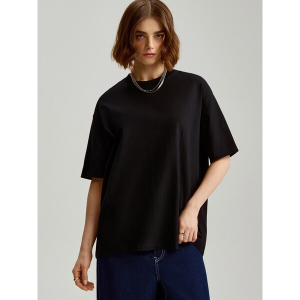 House Czarna koszulka oversize basic 617DU-99X