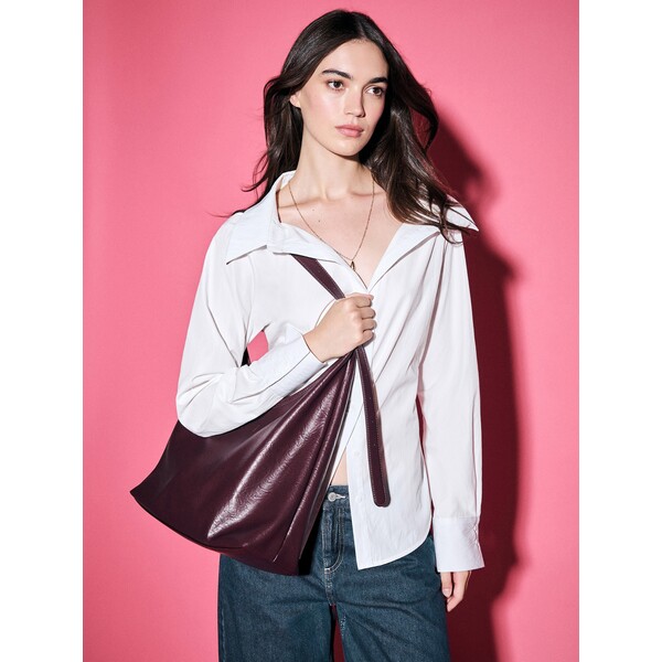 House Bordowa torebka z imitacji skóry z regulowanym paskiem 066GQ-83X