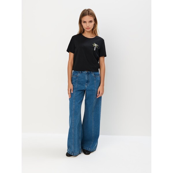 Mohito Bawełniany czarny t-shirt z aplikacją 175EM-99X