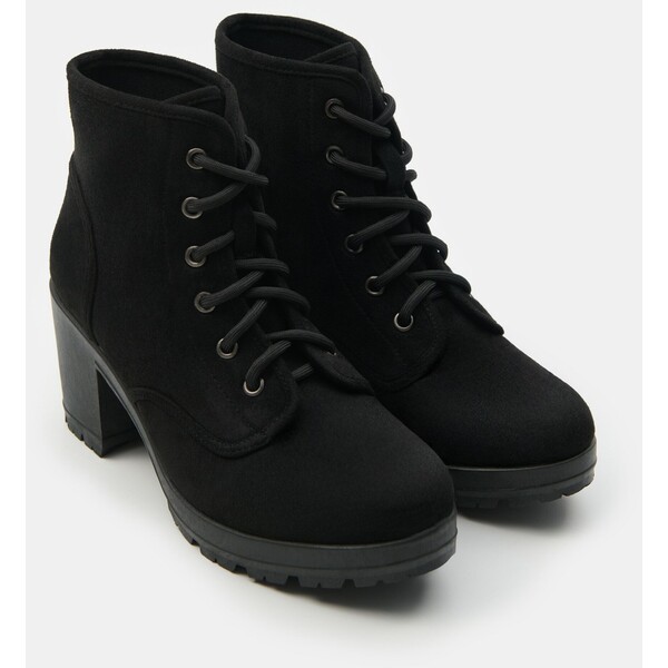 Sinsay Sznurowane botki za kostkę 048GP-99X