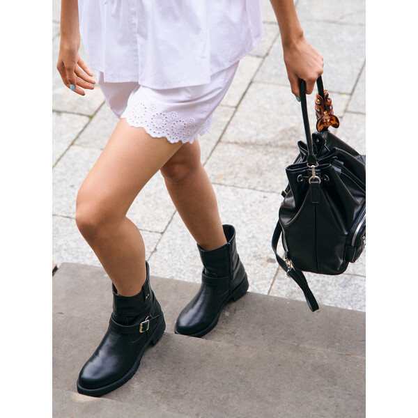 Sinsay Botki za kostkę z imitacji skóry 133FW-99X