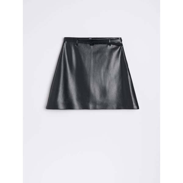 Sinsay Spódnica mini z imitacji skóry z paskiem 196FJ-99X