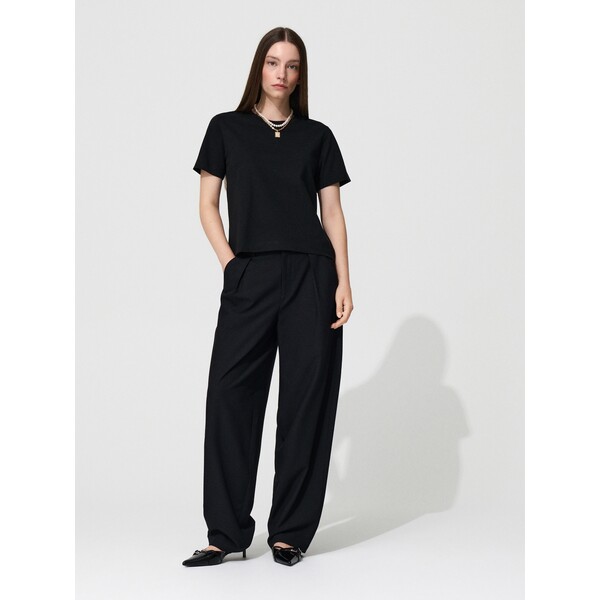 House Czarne spodnie baggy z zakładkami 696GB-99X