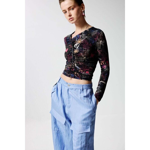 Desigual Marszczony T-shirt z graffiti 25WWTKYB2000