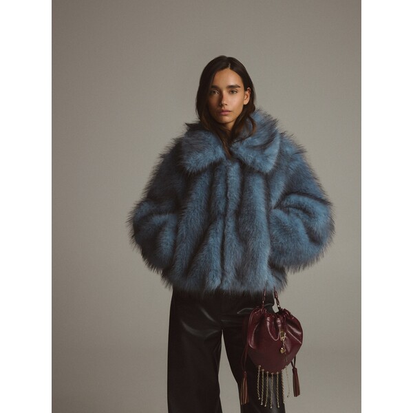 Reserved Torebka z ozdobnymi detalami 734FC-93X