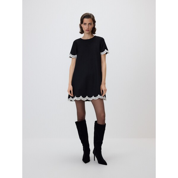 Reserved Sukienka mini z koronkowym wykończeniem 653HS-99X