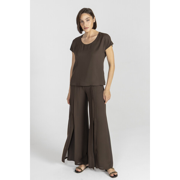 Deni Cler Brązowa bluzka z krótkim rękawem W-DC-1247-E2-T8-70-1