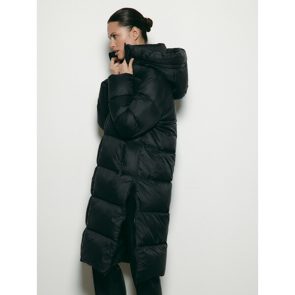 Reserved Puchowa kurtka z kapturem 722HD-99X