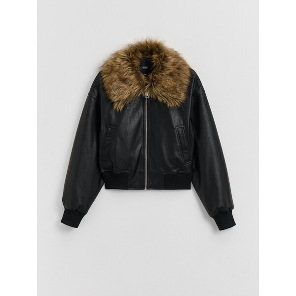 House Czarna kurtka bomber z futerkiem na kołnierzu 426HW-99X