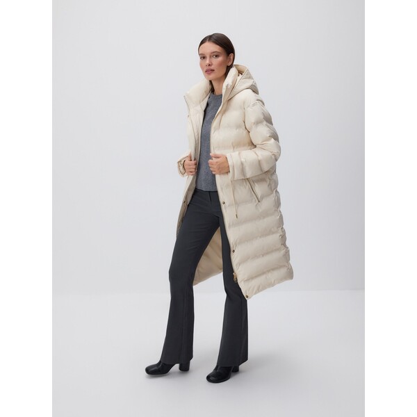 Reserved Długa kurtka z kapturem 695HD-01X