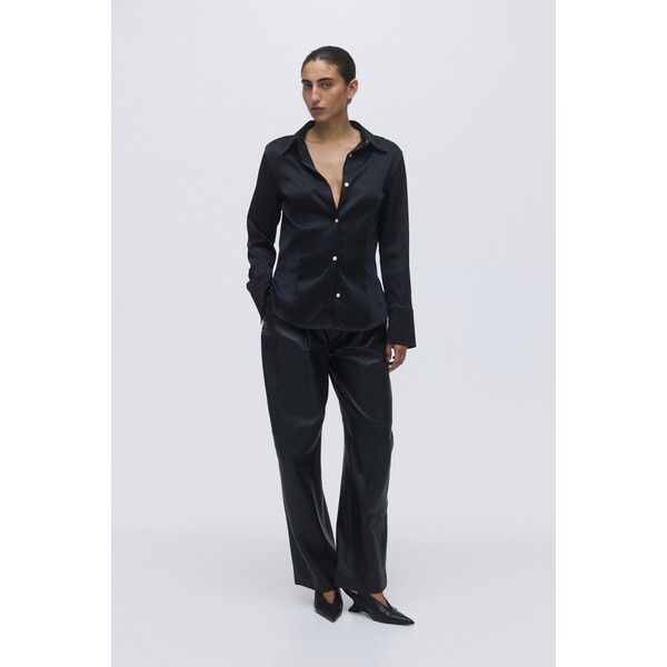 H&M Dopasowana koszula z diagonalu 1310372