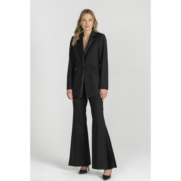 Deni Cler Czarne eleganckie spodnie z plisowaniem na nogawce W-DC-5258-E5-K2-90-1