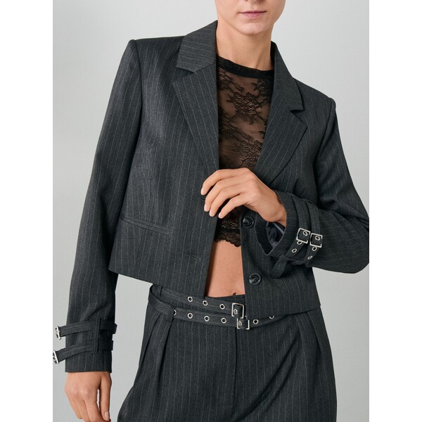 Sinsay Krótki żakiet z paskami przy mankietach 434GY-90P