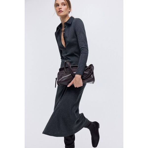 H&M Dzianinowa sukienka polo 1322812