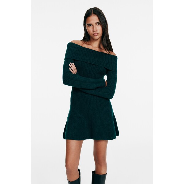 H&M Dzianinowa sukienka z odkrytymi ramionami 1289683