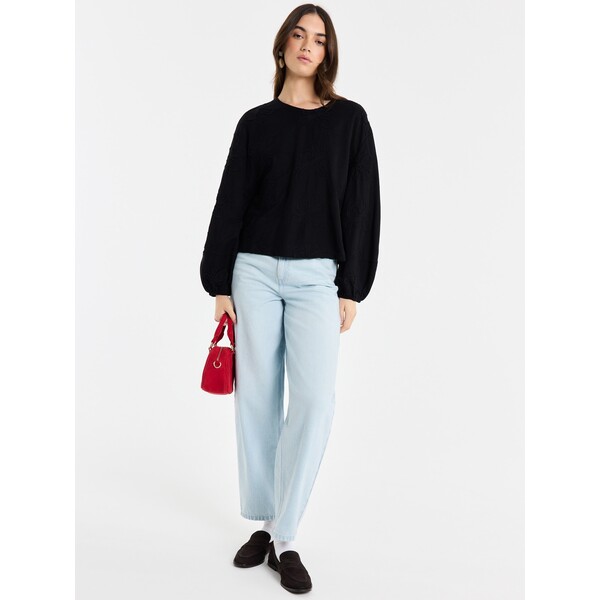 Mohito Czarna bluzka z ozdobnymi haftami 640IU-99X