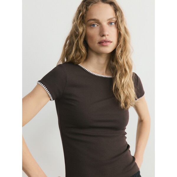 Reserved Bluzka z kontrastową lamówką 146HT-89X