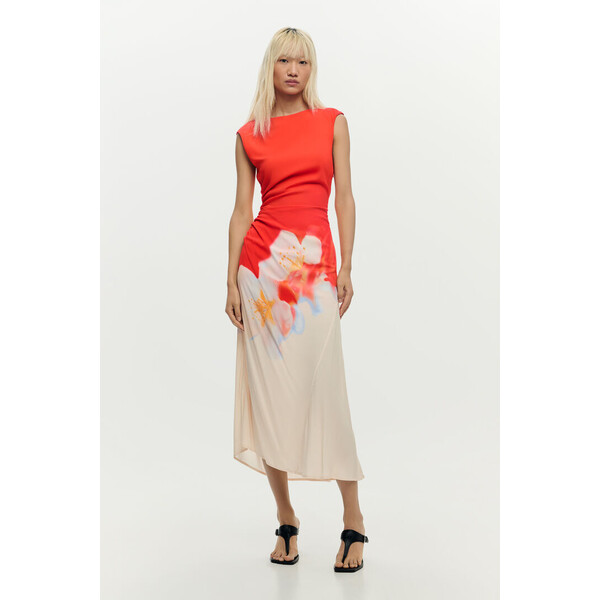 Desigual Dwukolorowa sukienka w kwiaty 26SWVW187019