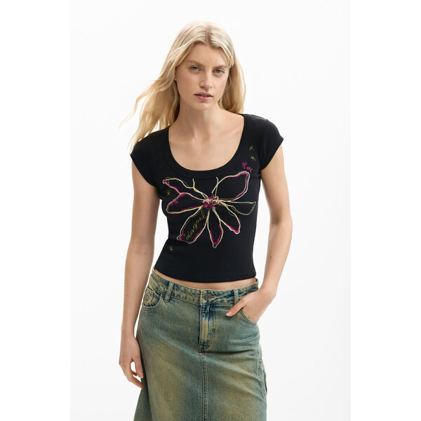 Desigual Dopasowana koszulka w kwiaty 26SWTKXL2000