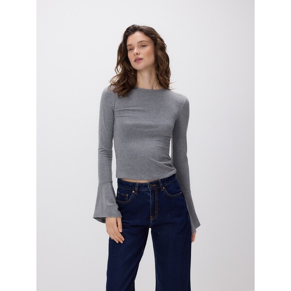 Reserved Bluzka z rozszerzanymi rękawami 363JX-09M