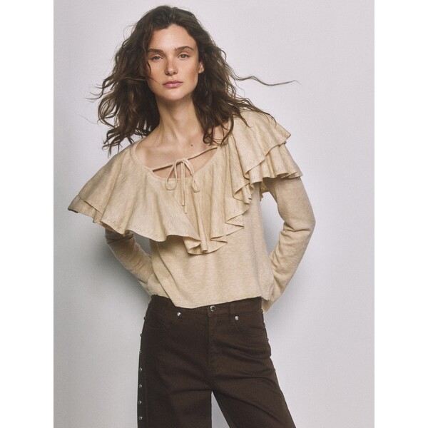 Reserved Sweter z falbaną 000JI-08M