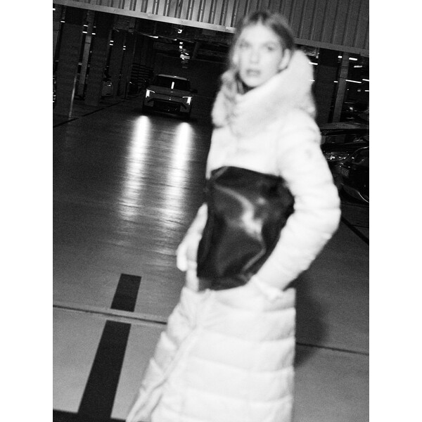 Mohito Długi pikowany płaszcz 6706X-08X