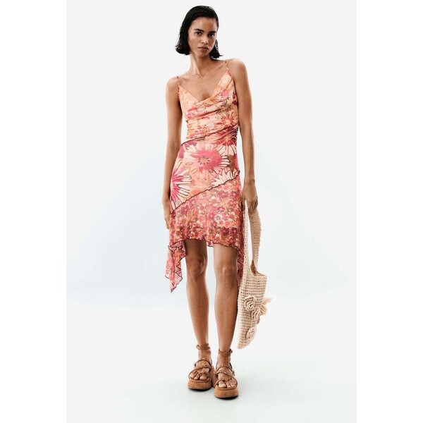 Desigual Asymetryczna sukienka 26SWVKXR9019