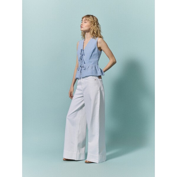 Reserved Jeansy wide leg z ozdobną wstawką 114IX-00J