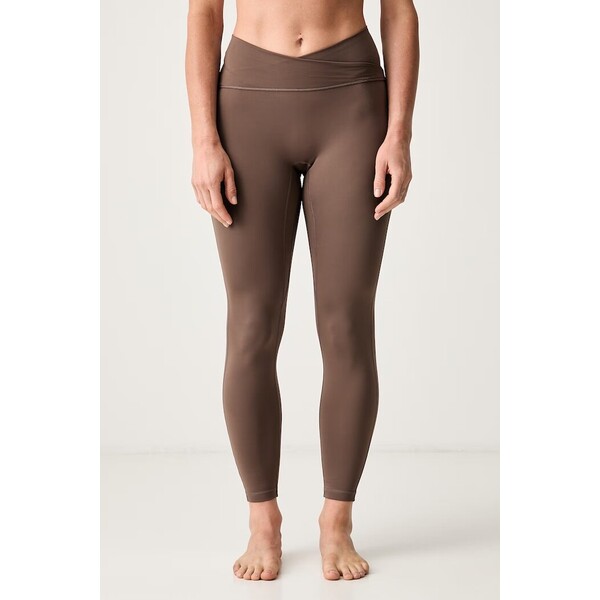 adidas Performance legginsy do jogi damskie Three Stripes Studio  brązowe low waist KX3151