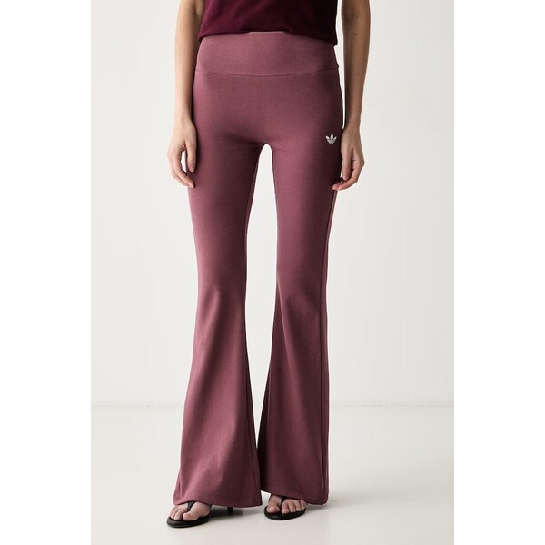 adidas Originals spodnie flare damskie Essentials  różowe high waist KT4760