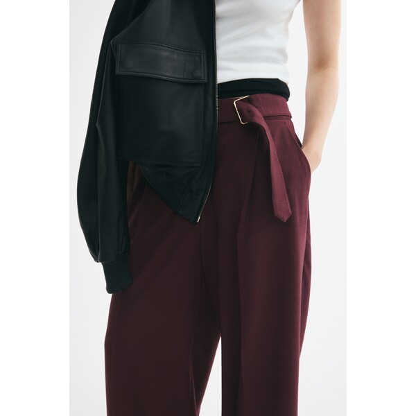 H&M Proste spodnie z paskiem 1343397