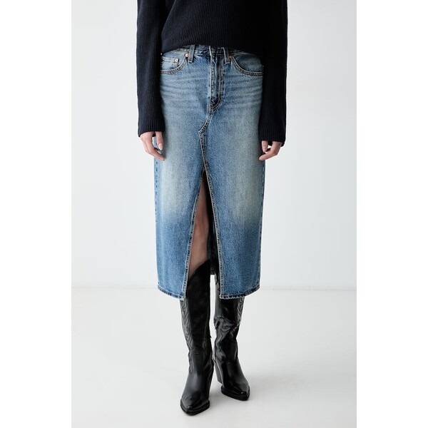 Levi's spódnica jeansowa DECON SLIT MIDI  niebieska z efektem sprania 008AF