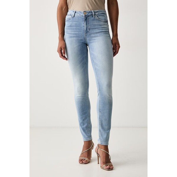 Guess jeansy skinny damskie 1981 SKINNY  niebieskie W6YA46 D1539 W6YA46.D1539