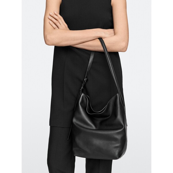 Massimo Dutti Skórzana torebka typu worek ze skóry nappa 06947654-800